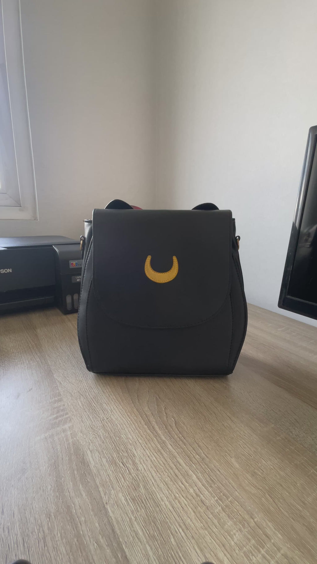 Cartera / Mochila - Luna + ENVÍO GRATIS