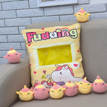 Cargar imagen en el visor de la galería, Almohada Peluche Unicornio
