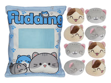 Cargar imagen en el visor de la galería, Almohada Peluche Gatitos
