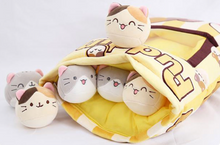 Cargar imagen en el visor de la galería, Almohada Peluche Gatito café
